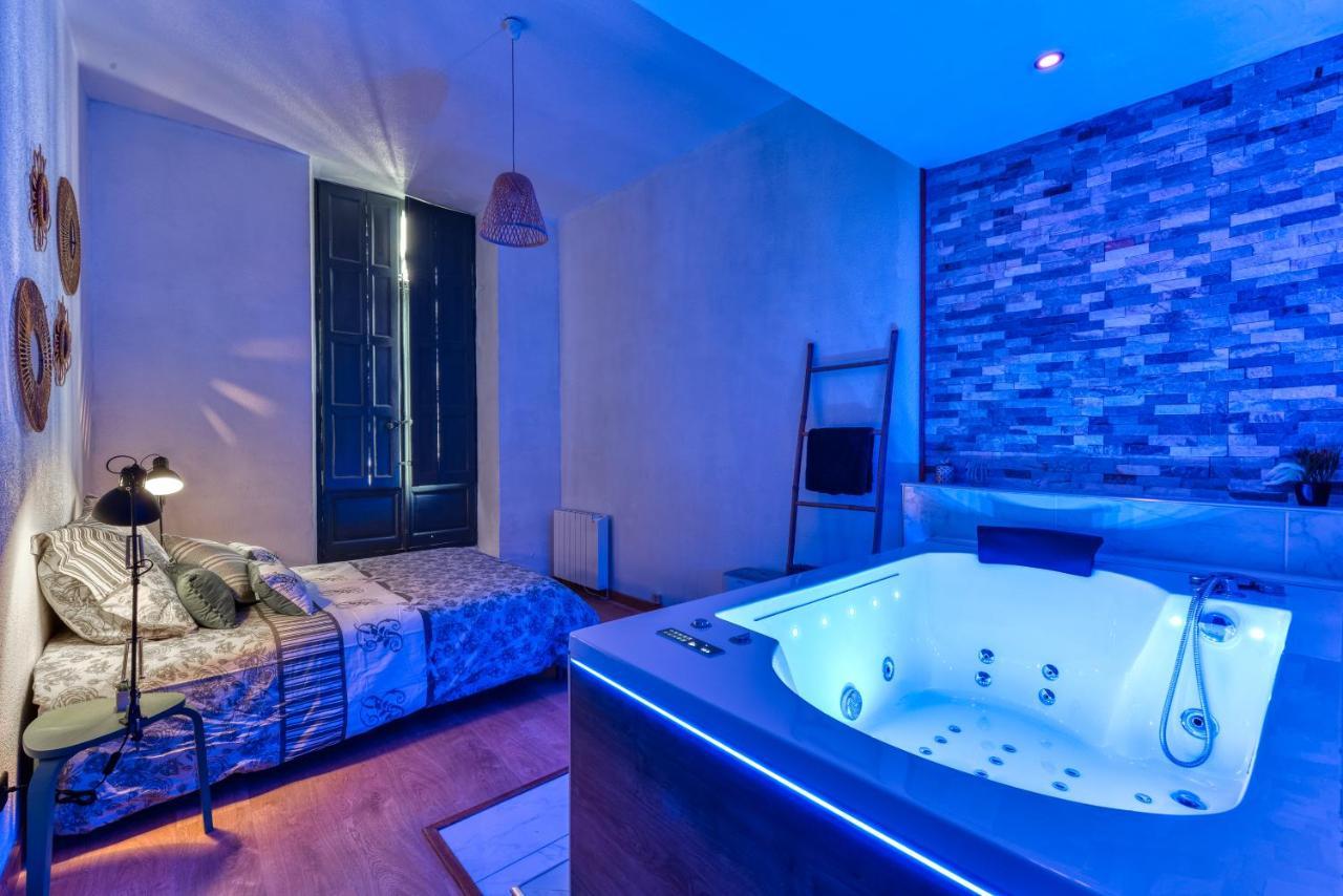 Parenthese Occitane -Wifi - Balneo- Parking Gratuit - Netflix Apartment Carcassonne Ngoại thất bức ảnh